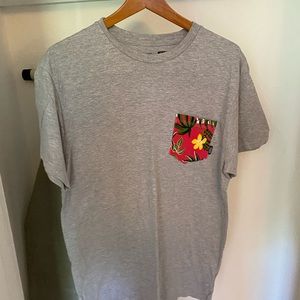 Gray Vans floral pocket tee - L